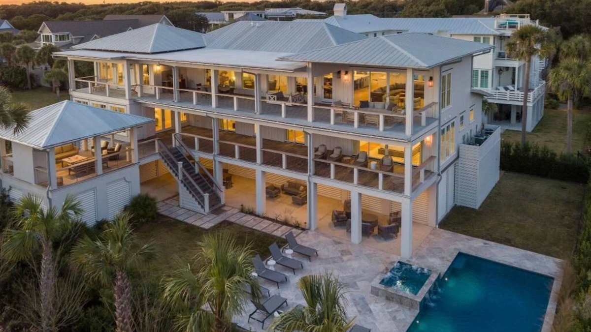 Isle of Palms House | New Luxury Home with Oceanfront-like Views! HUGE 6400sqft! 6BD, POOL,Hot tub, Elevator