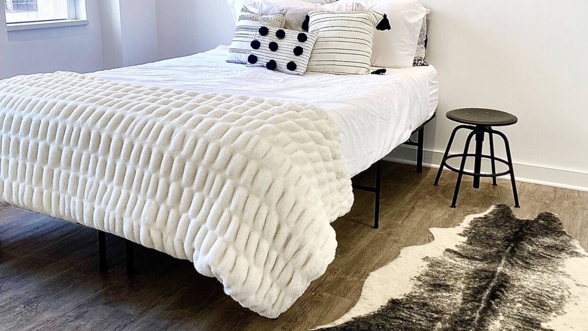 Downtown Kansas City Apartment | New! Luxury modern 1 bedroom unit Downtown KC