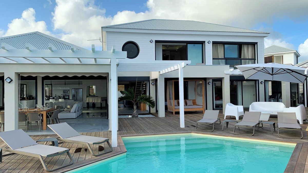 Sainte-Anne Villa | NEW! Luxury villa with private pool