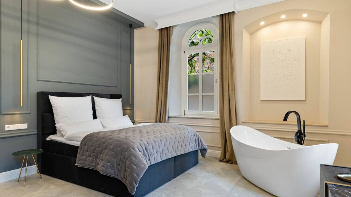 Innenstadt Apartment | NEW | LUXUS Suite | Center | Netflix | Boxspring