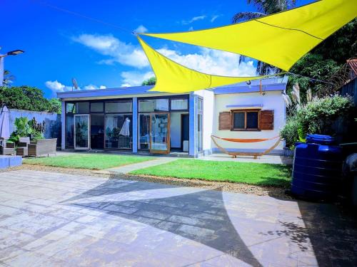 Manakara House | NEW - Maison Lisy - 10 min walk to beach