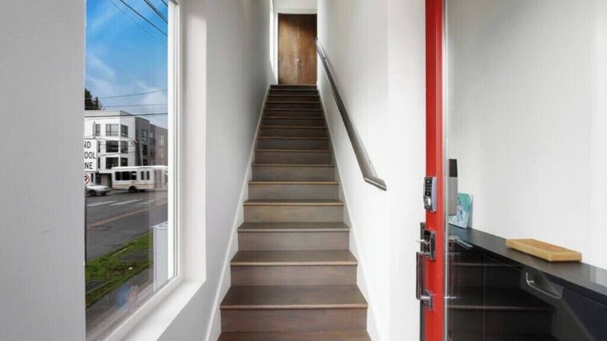 Whittier Heights House | NEW! Modern Ballard Townhome w/Rooftop + Parking