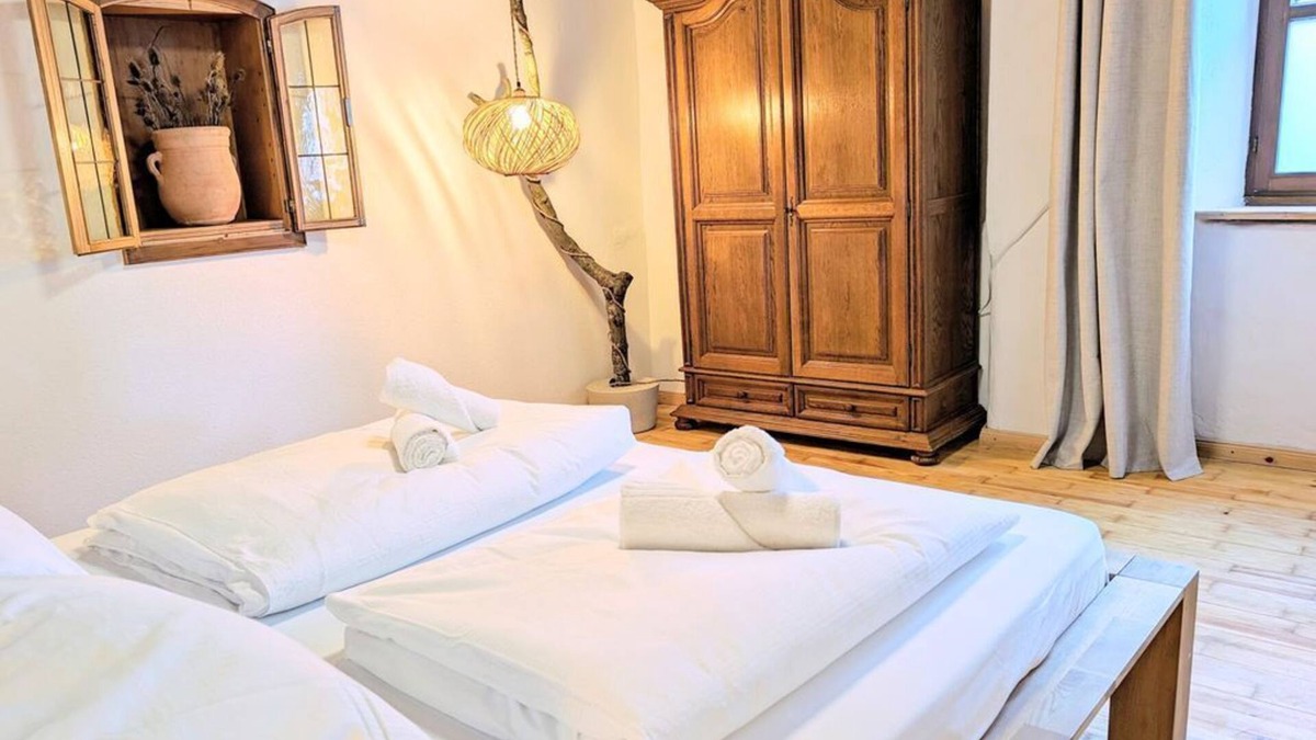 Oberammergau Apartment | New! Modern Bavarian flair in front of Pilatushaus