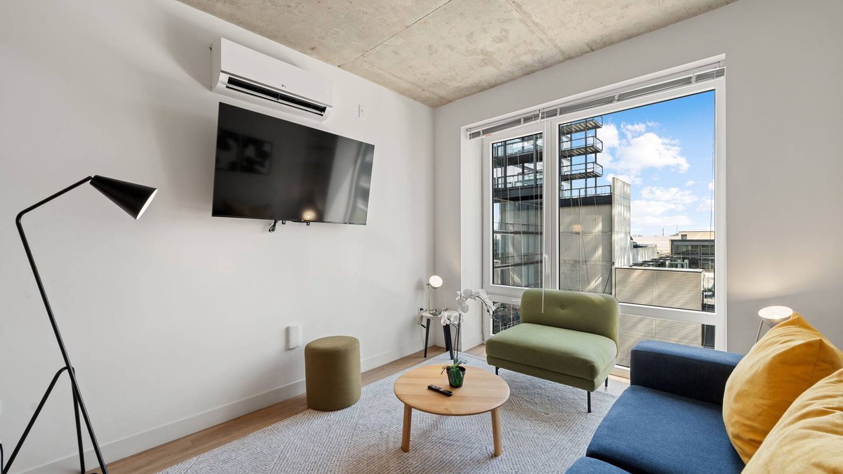 River North Hotel | New & Modern Lux City Escape