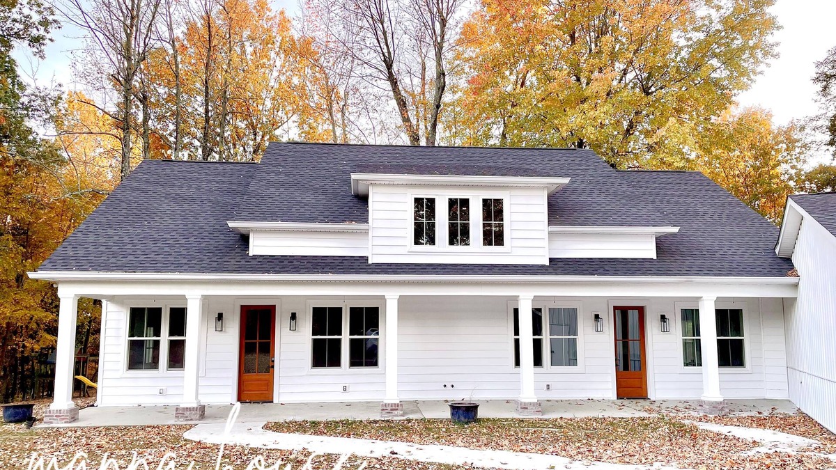 Madisonville Apartment | New modern spacious unit, 5 miles from downtown, quiet country setting!