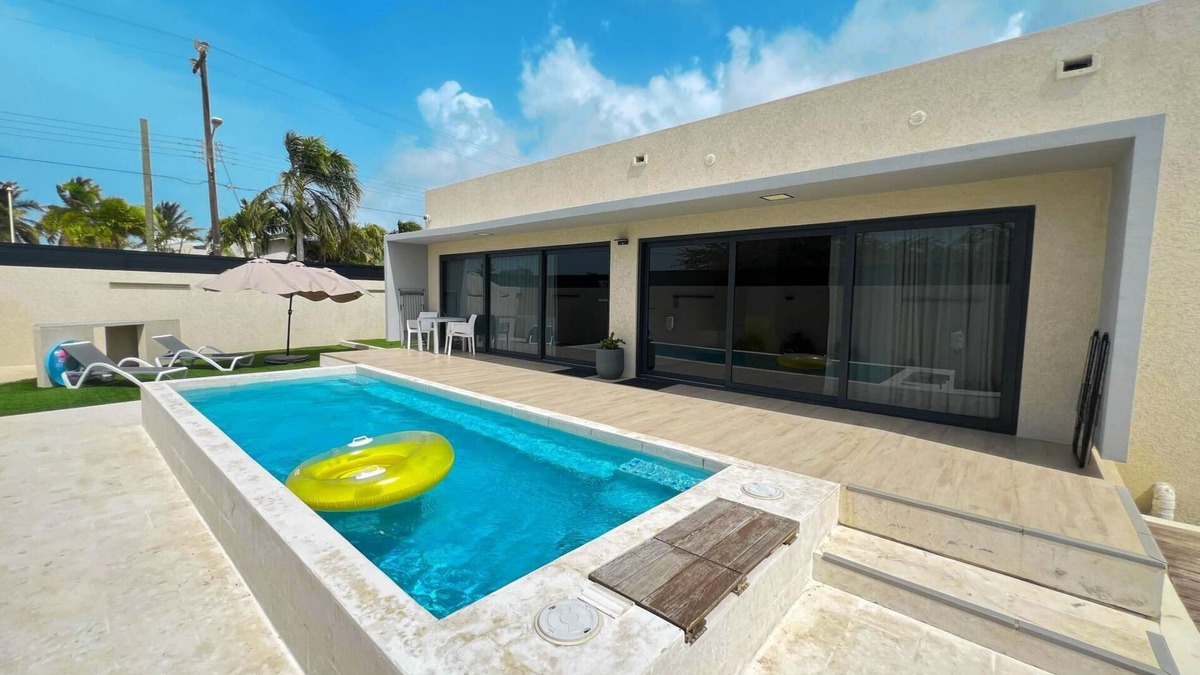 Washington Villa | New Modern Villa w/Private Pool + Fully AC