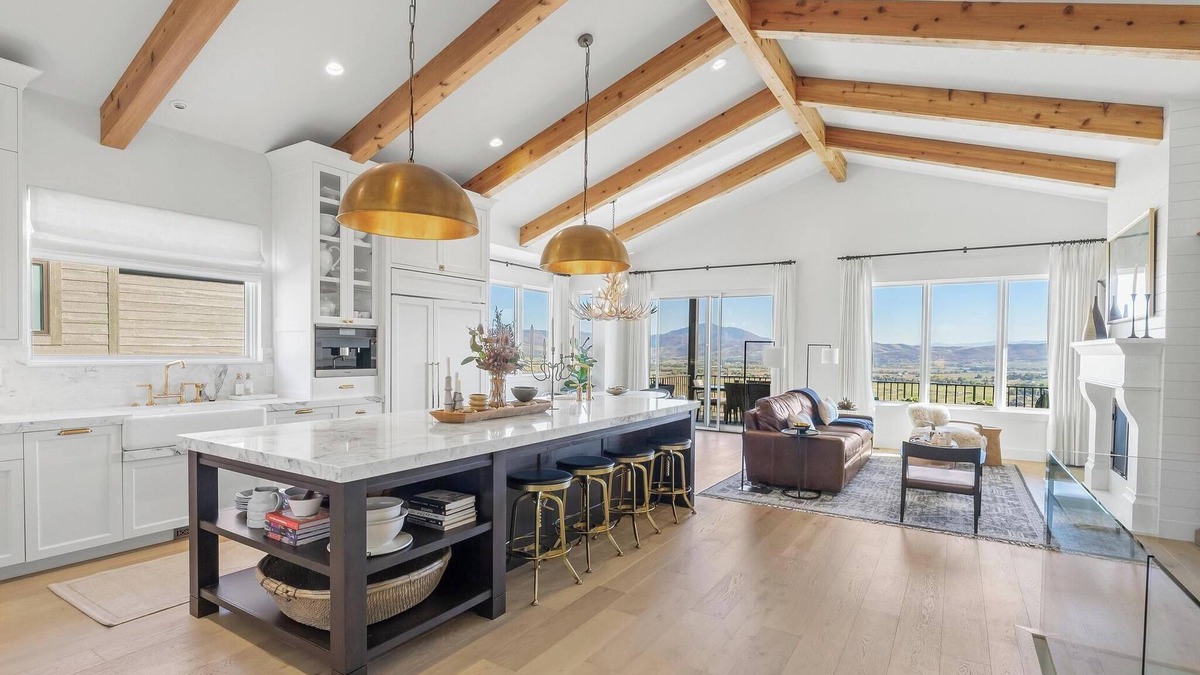 Eden House | New Mountain Luxury and Wellness Retreat Full Home