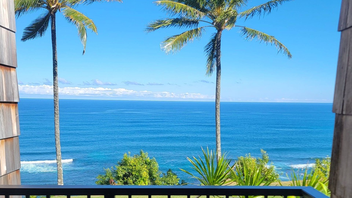 Princeville Condo | NEW: Oceanfront, Newly Remodeled 2 bedroom condo, WiFi, AC