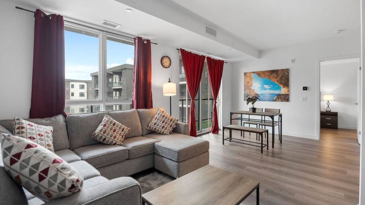 Niagara Falls Apartment | New+ Peaceful 2BR Family Retreat | 7 Mins To Falls