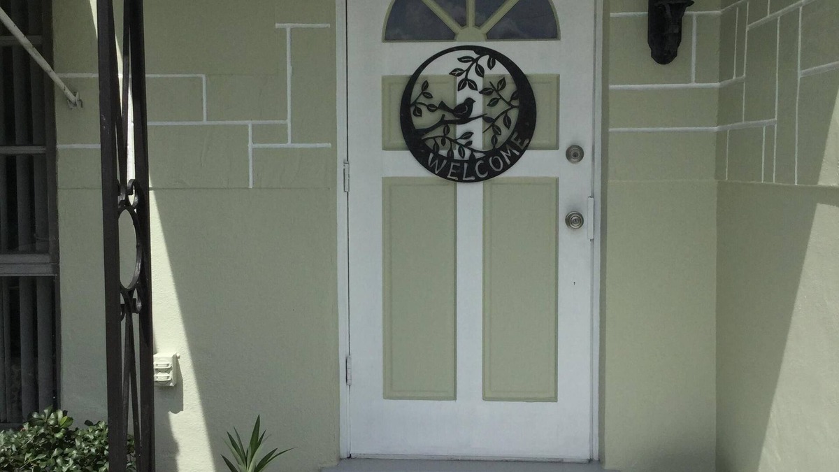 New Port Richey House | New Port Richey. Home away from home! This house has all the comforts of home.