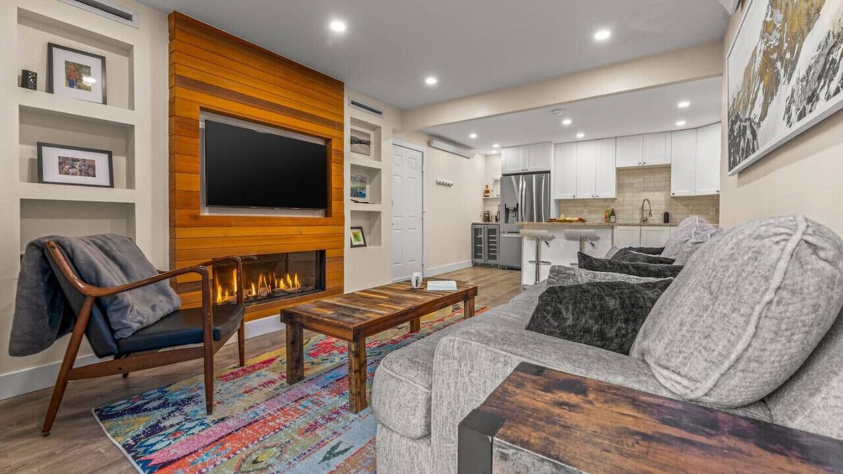 Avon Apartment | New | Prime Location | Skier's Paradise