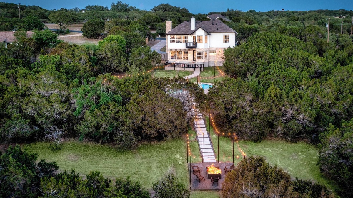 West Oak Hill House | *NEW* Private Pool- WalkerVR Just a Dream