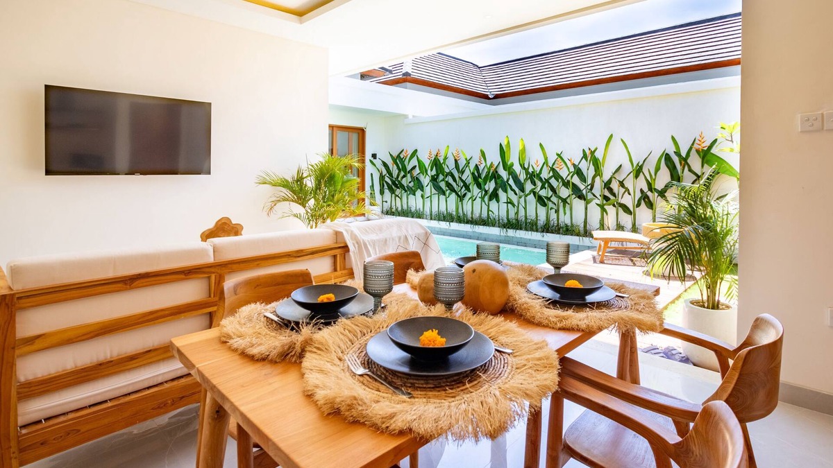 Umalas Villa | New Private Villa in Canggu - Best place for walk