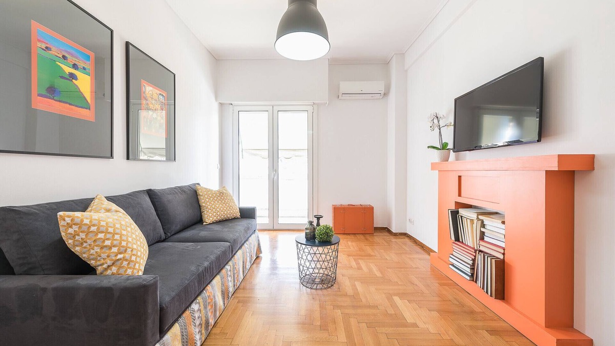 Athens City Centre Apartment | New Relaxed Central Apartment ☆ Walk Everywhere ☆