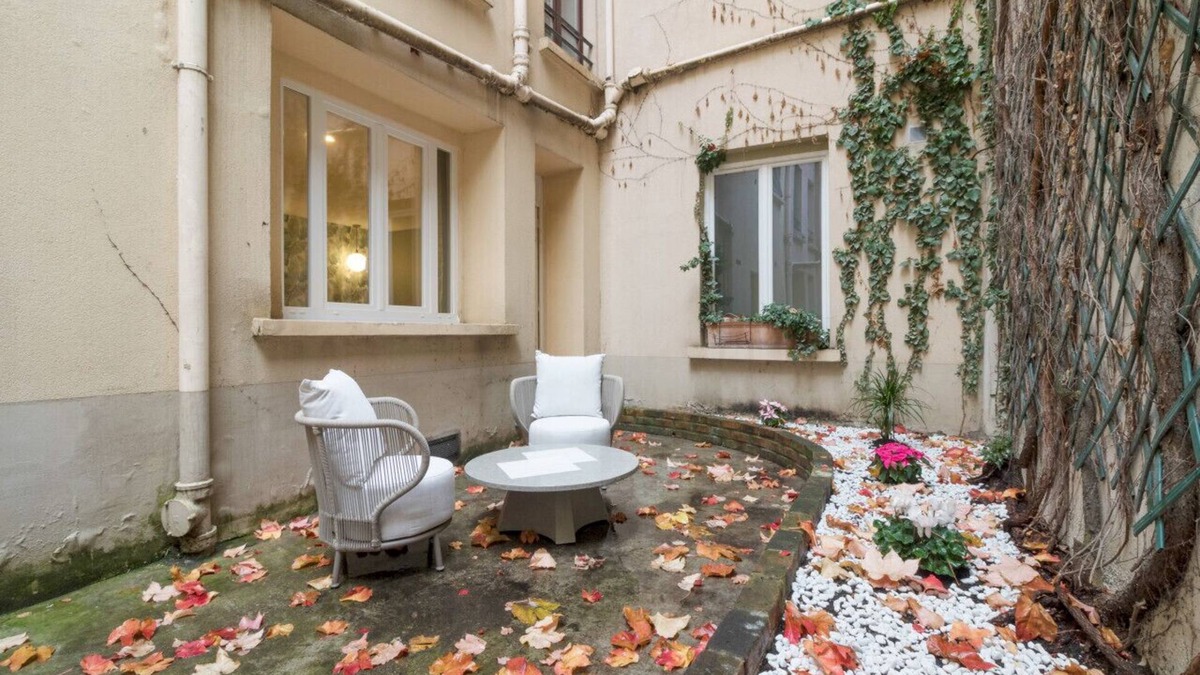 7th Arrondissement Apartment | New Renovated Studio Invalides Effeiltower 2 Pers