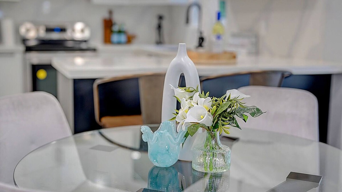 Steeles House | NEW RENOVATION WOODS VIEW 2 MINS TO PACIFICMALL