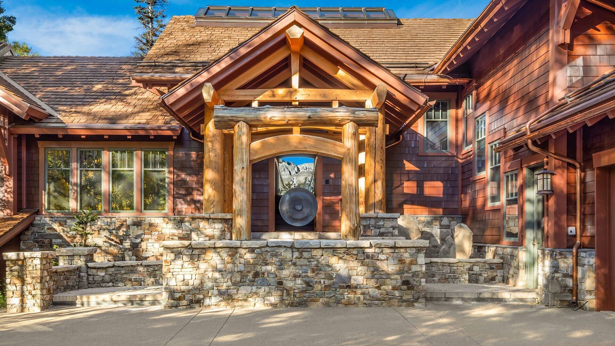 Mountain Village House | NEW RENTAL ! Zen on Sundance ! Ski In Ski Out 5 Bedroom