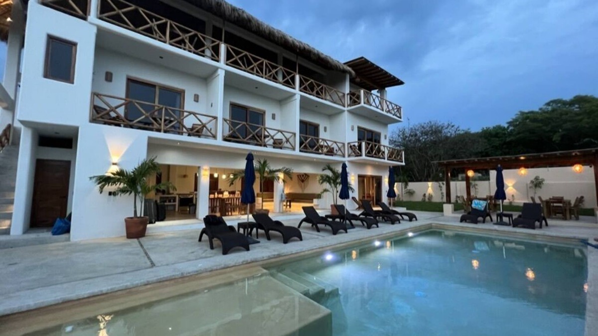 Lazaro Cardenas Villa | New Retreat style villa "Casa Jubilee" with starlink