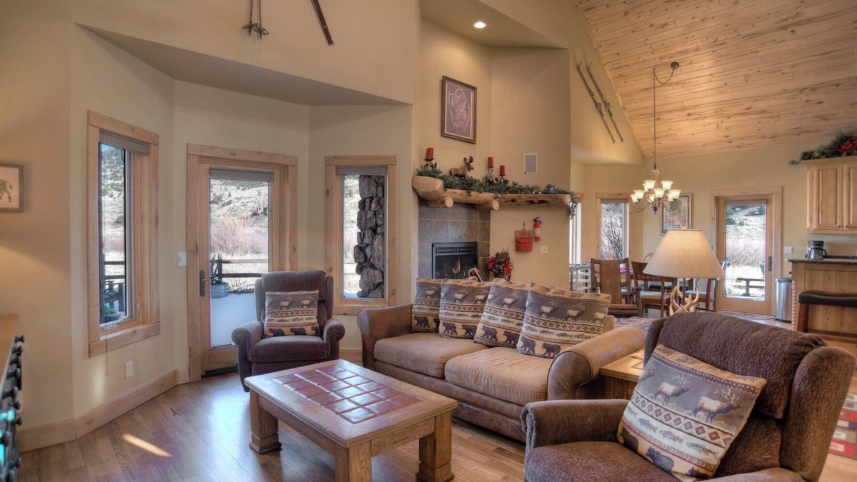 South Fork House | New! River Access Retreat | Golf Discount + 30 Min to Wolf Creek