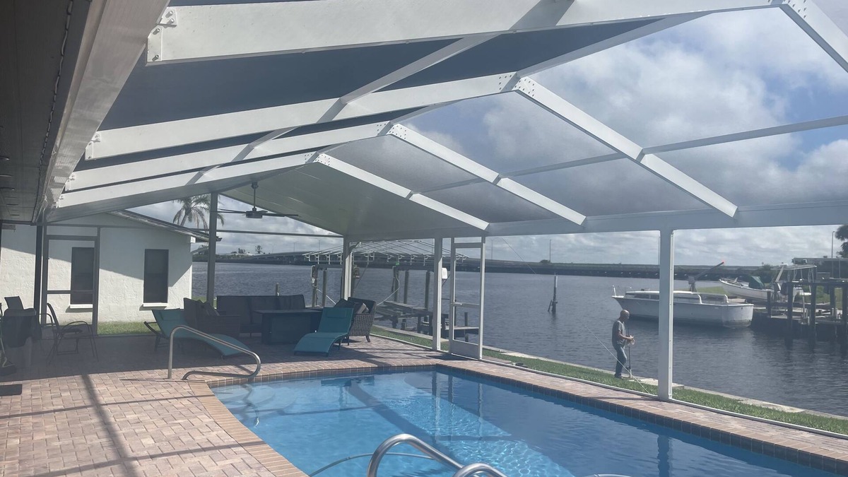 Port Charlotte House | NEW - River Sister: Beautiful 3/2.5 home overlooking Myakka River