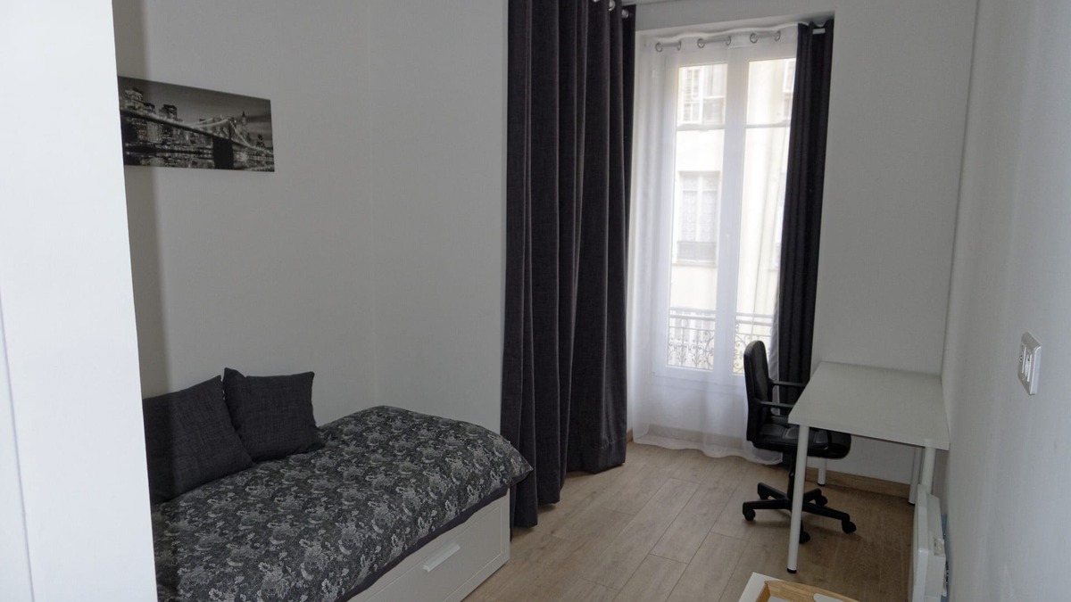 Lepante Quarter Bed & Breakfast | NEW ROOM PRIVATE SHOWER CENTER NEAR TRAIN STATION