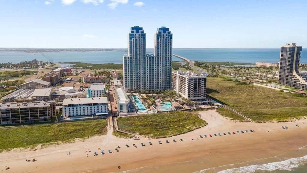 South Padre Island Condo | NEW! Sapphire Beach - Breathtaking 26th Floor * Views