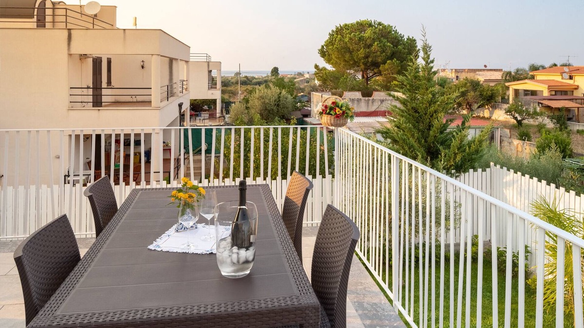 Villa Grazia di Carini Villa | New sea view villa with air conditioning, Wi-Fi garden and car parking