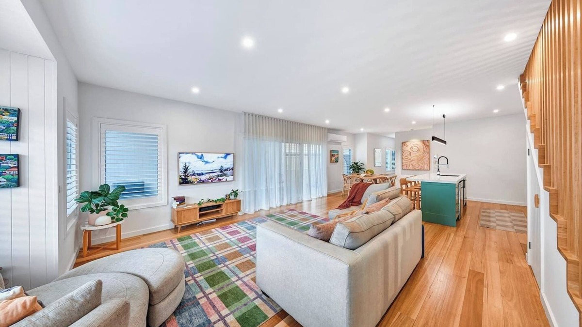 Torquay House | New! Seafoam Getaway