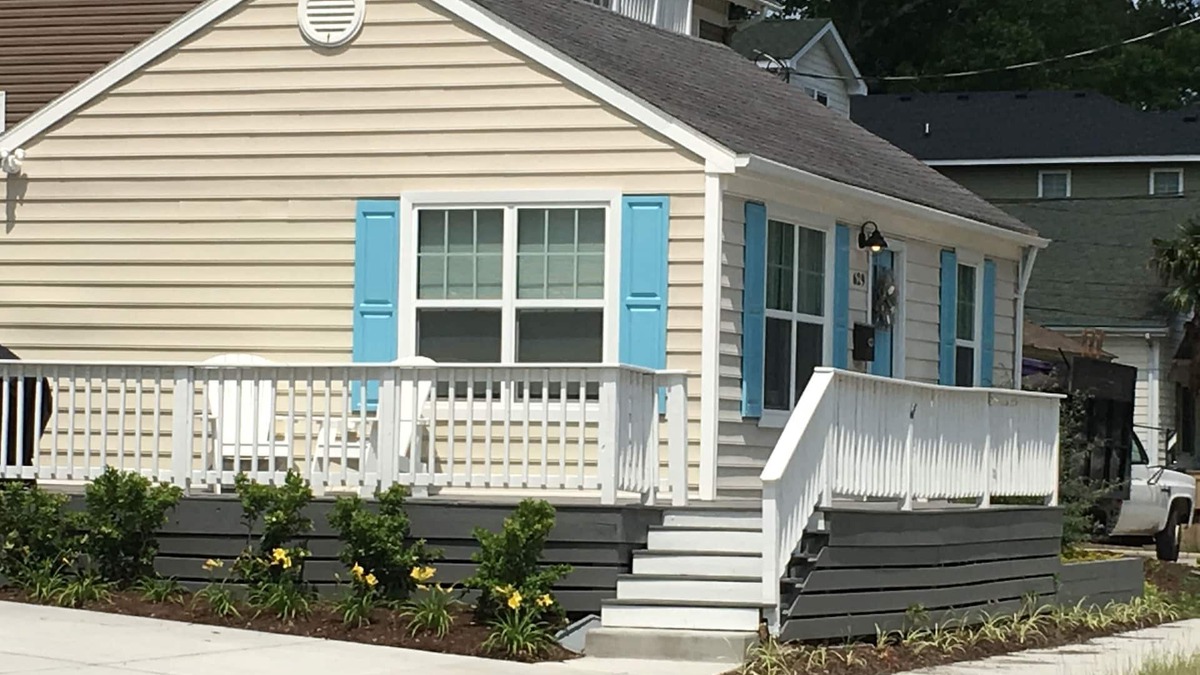 Northeast Virginia Beach House | New Seaglass Cottage