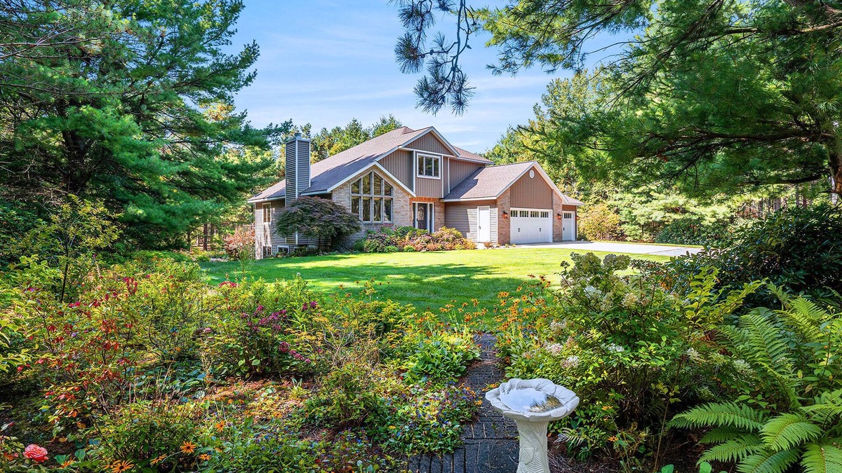West Olive Cottage | NEW Secluded 2.5-Acre Modern Retreat by Lake Michigan–Near Holland & Grand Haven