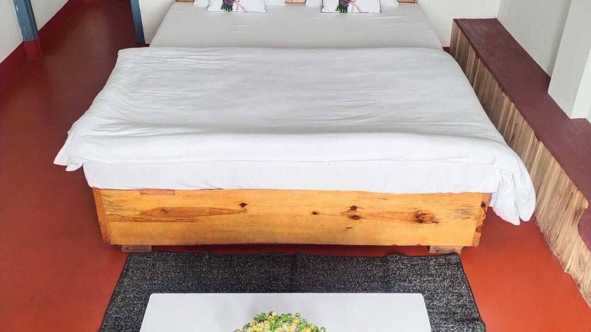 Shillong Hotel | New Shilong Guest house Travellers Point