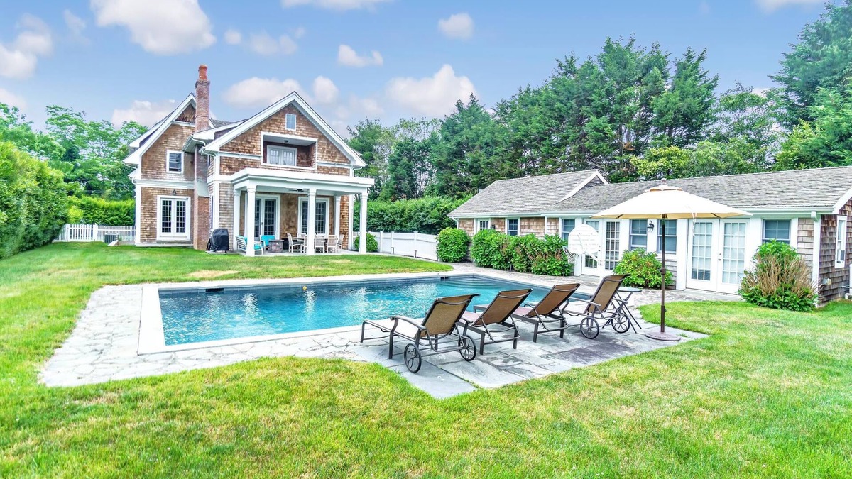 Village of Southampton House | New Southampton Village Gem. 6 bedroom, 6 + bath and 5 minutes drive to beach.