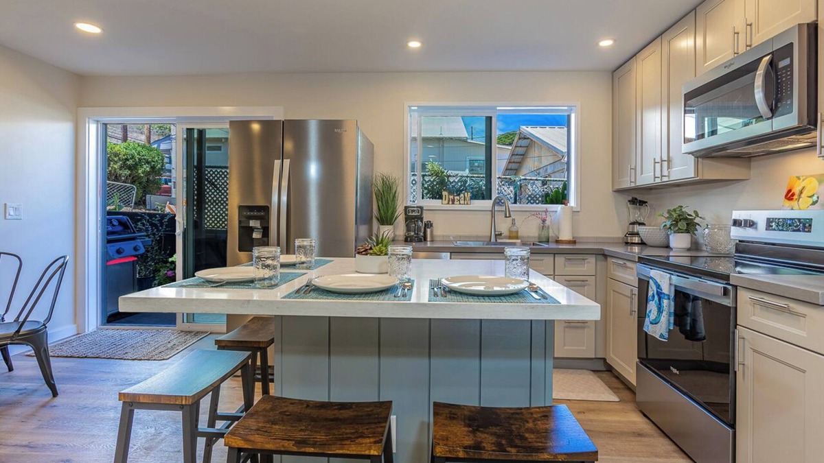 Wailuku Apartment | NEW! Spacious 3BR Home in Old Wailuku Town | Central to All of Maui