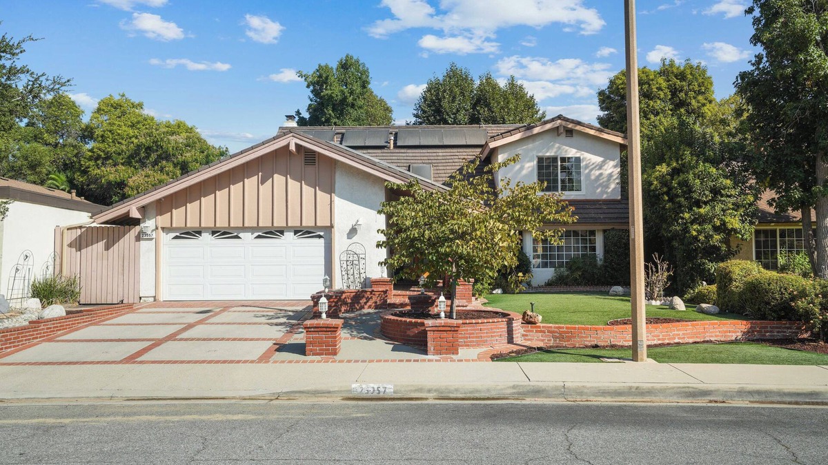 Valencia House | NEW Spacious & Cozy 5-bedroom house in enchanting Santa Clarita with AC
