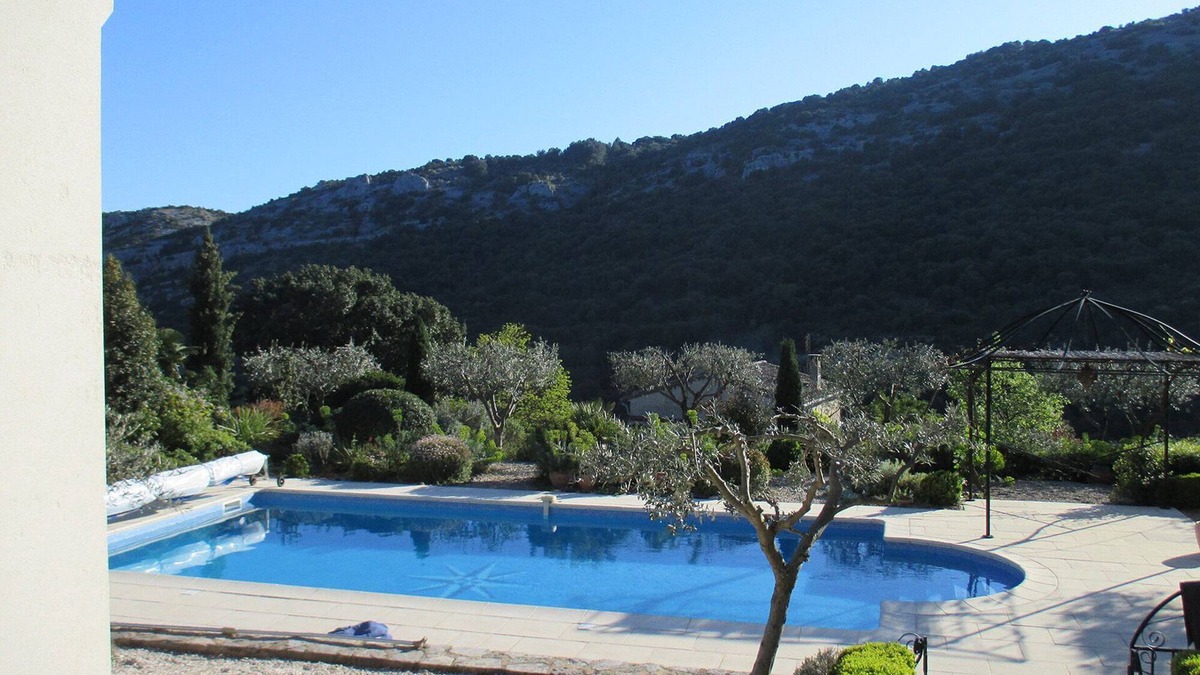 Saint-Martin-d'Ardeche Apartment | New studio in beautiful property with swimming pool and views of the Ardèche gorges