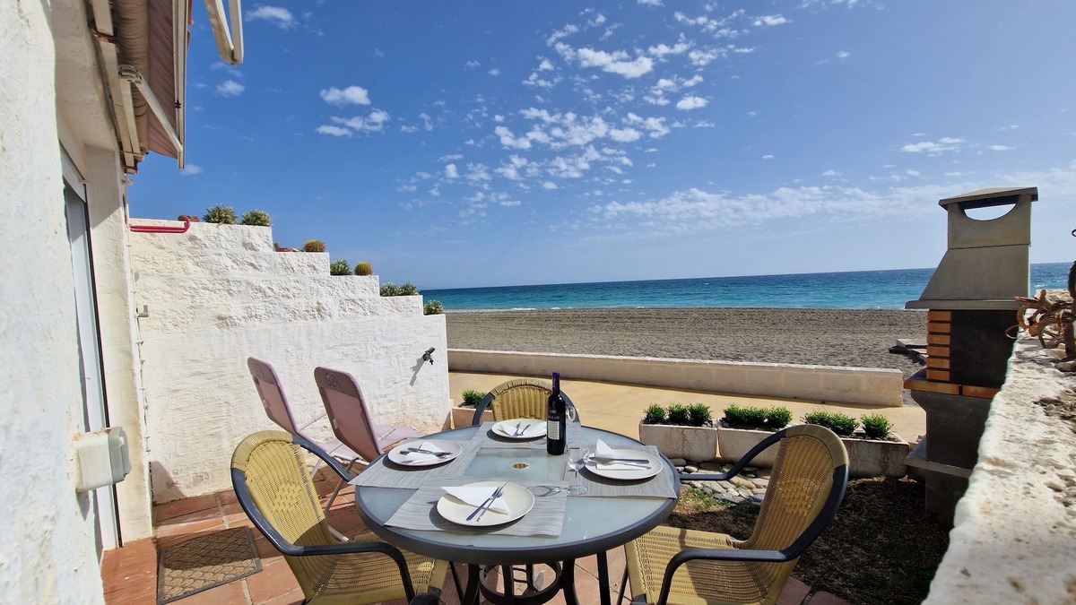 Bahia Dorada Apartment | NEW Studio Lena - LUXURY SEA VIEW APTS FREE WIFI, A/C, SAT TV, POOL,