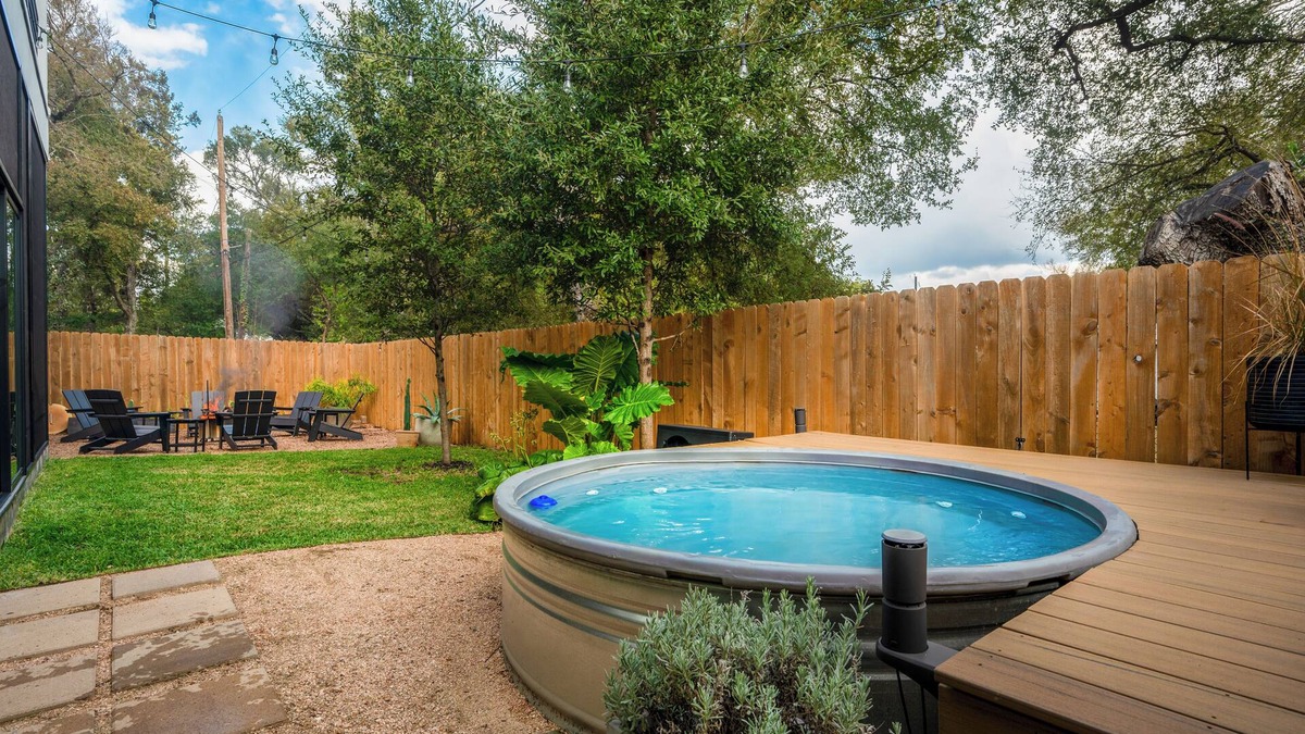 South Manchaca House | New Stylish 3/2 Home Mins to DT I Pool/Hot Tub & Firepit!
