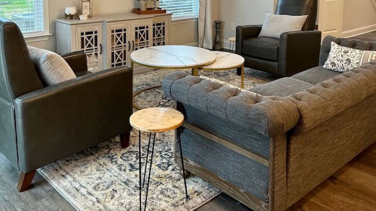 Taylors House | NEW! The French Connection