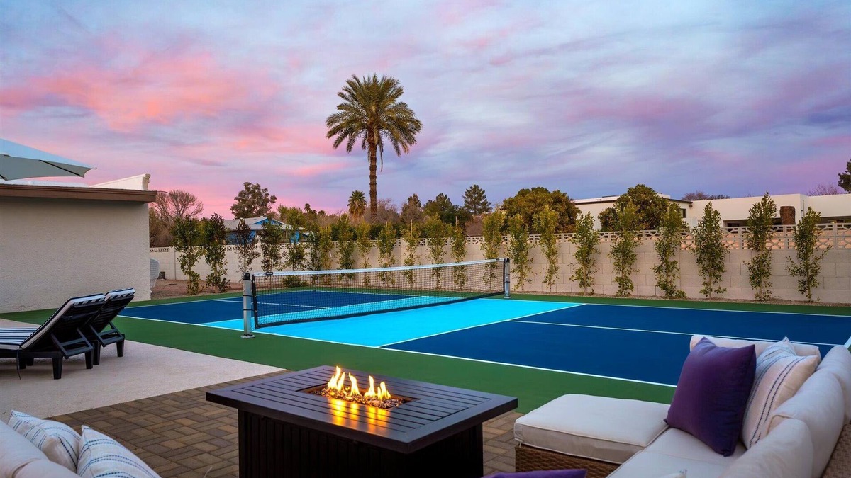 Sunburst Farms East House | NEW! The Windrose w/Pickleball, Pool & Spa