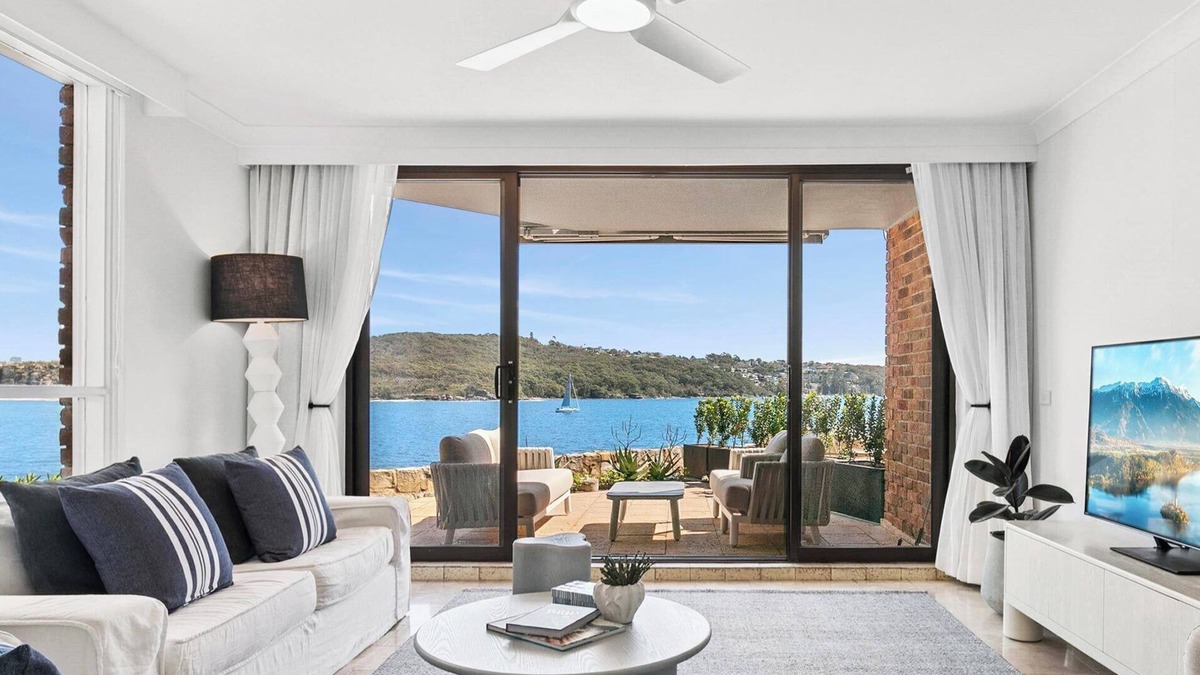 Manly House | NEW! Three bedroom townhouse - Introducing Ferry Watch Manly!