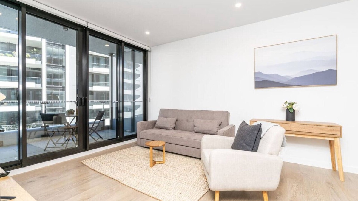 Reid Apartment | New to VRBO: City Centre Apt near ANZAC Park West
