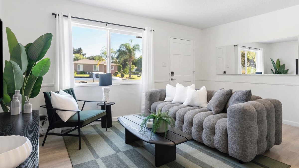 Glendora House | NEW Tranquil Escape - Hot Tub, BBQ, Near LA & Disney