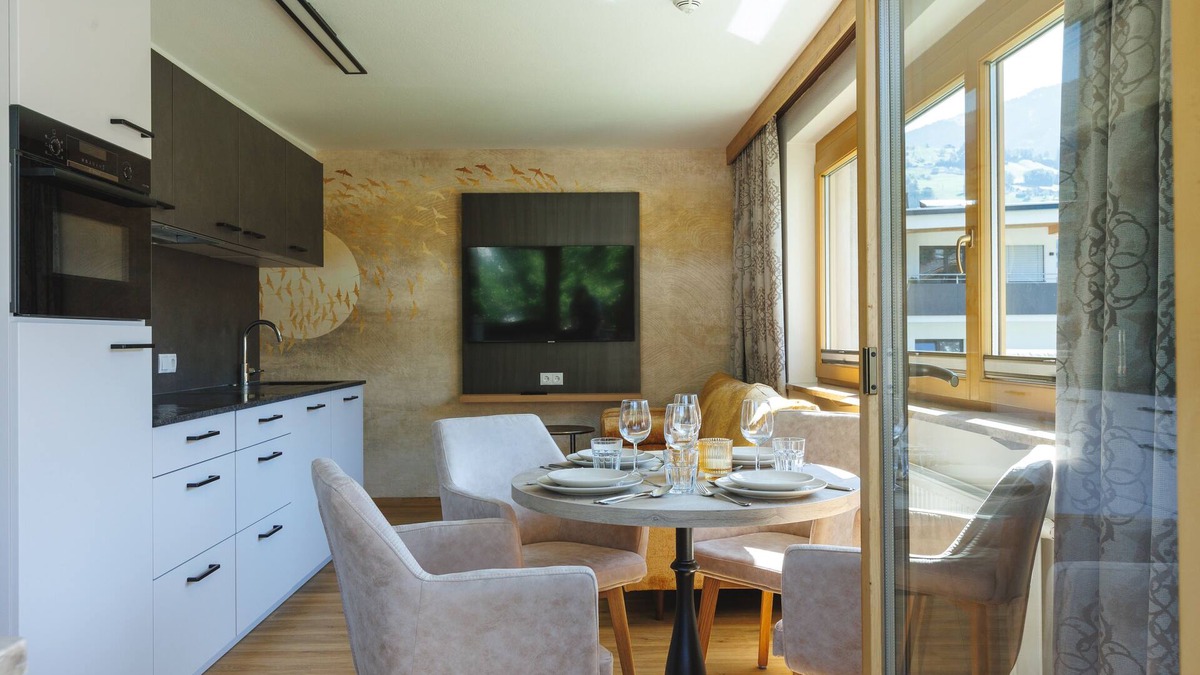 Ried im Zillertal Apartment | New trendy apartment with sun terrace