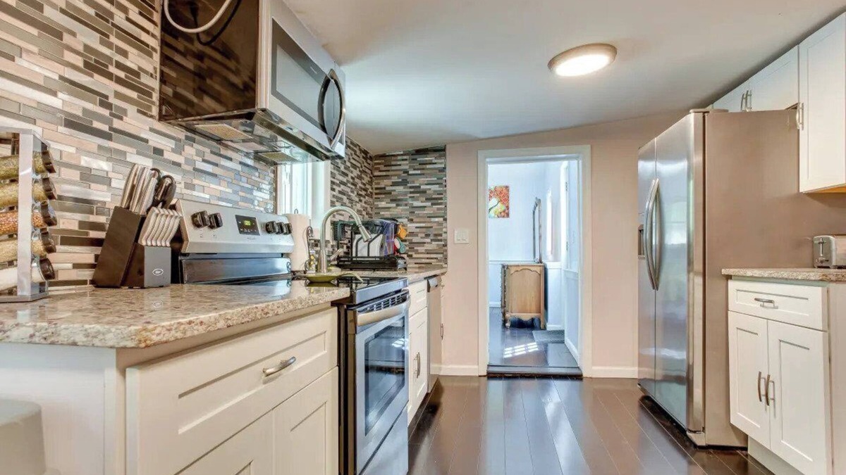 Wantage House | New Vernon Home With Lake Views!