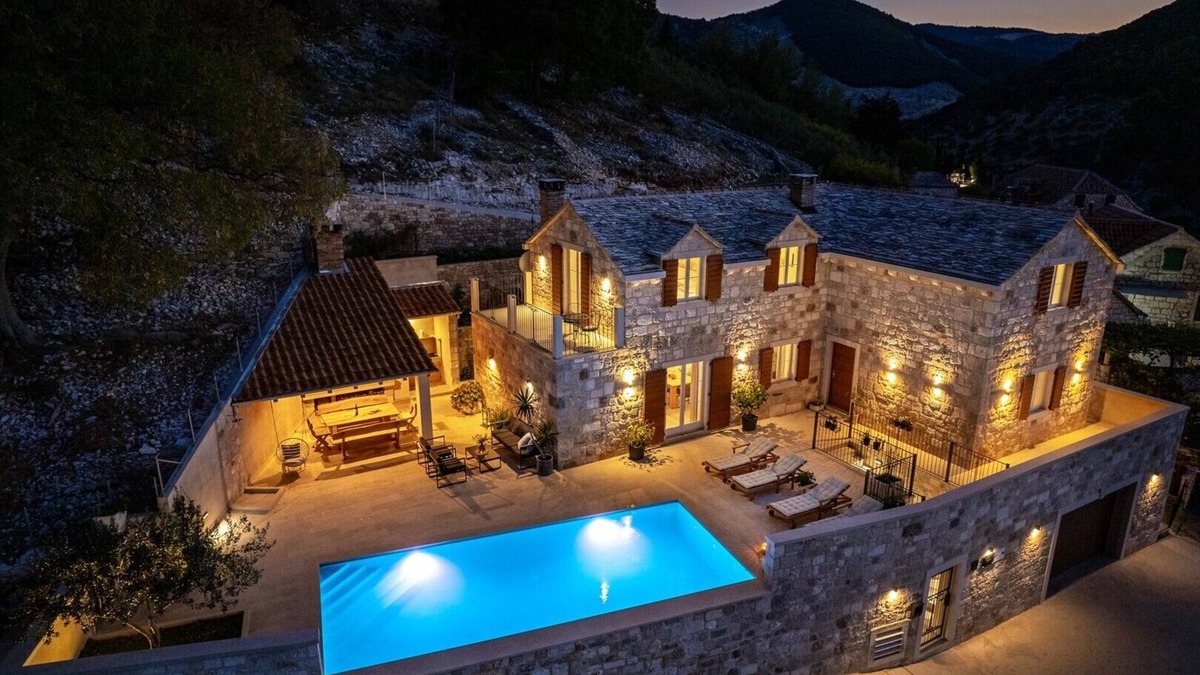 Dol Villa | New Villa Ani! Traditional and luxurious 4-bedroom villa with heated pool and sea views.