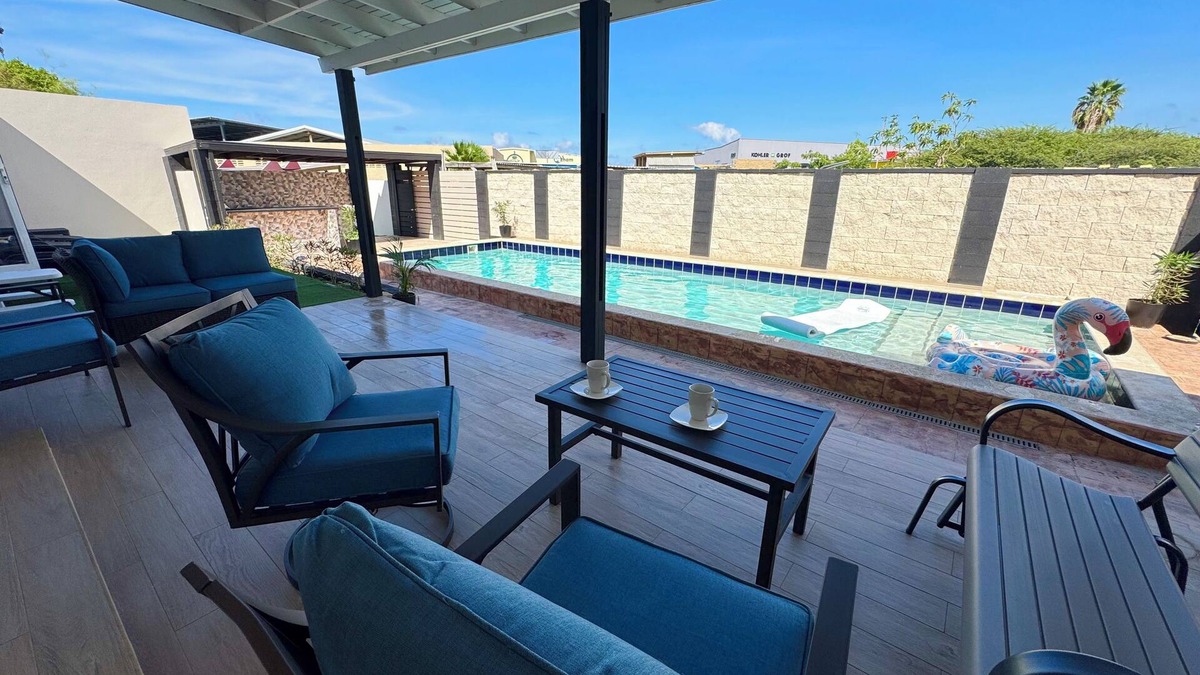 Bushiri House | NEW Villa Familla - Spacious home - 5 mins to Eagle beach