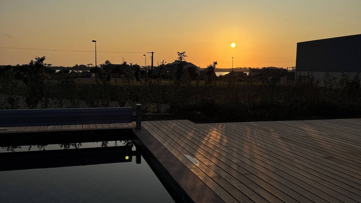 Roscoff Villa | NEW: Villa with pool and large sunset terrace