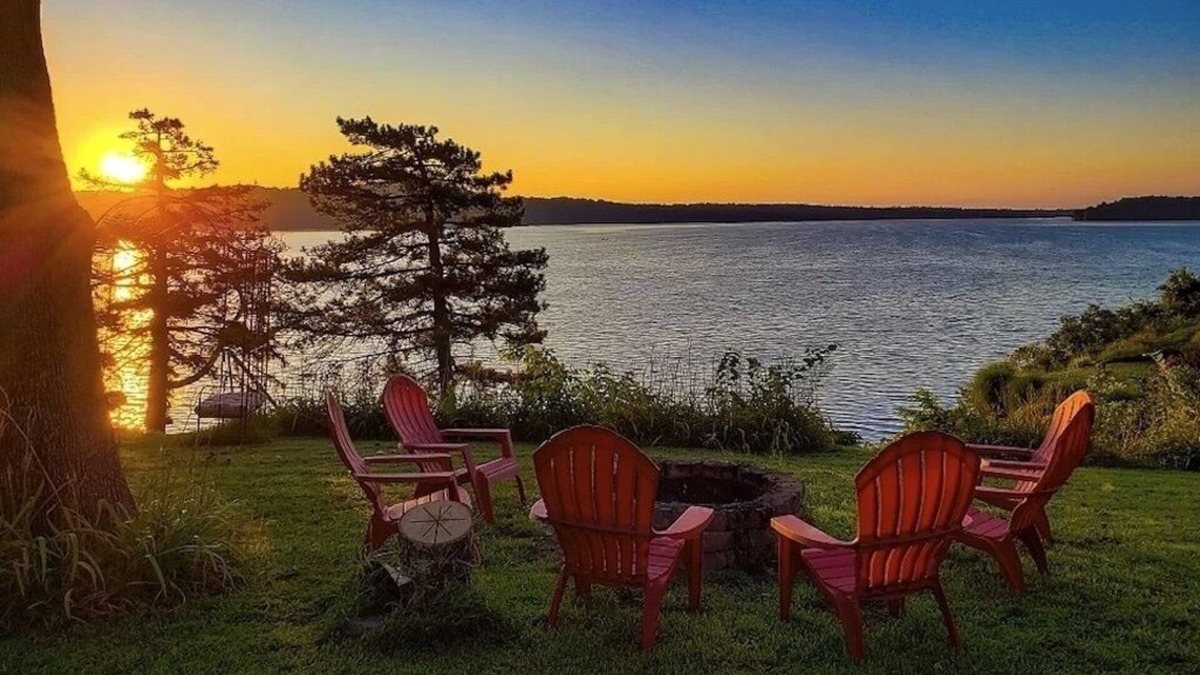 Copeland Cabin | NEW-Waterfront Lodge-Private dock/slip, Kayak, swim, fish, water view from deck