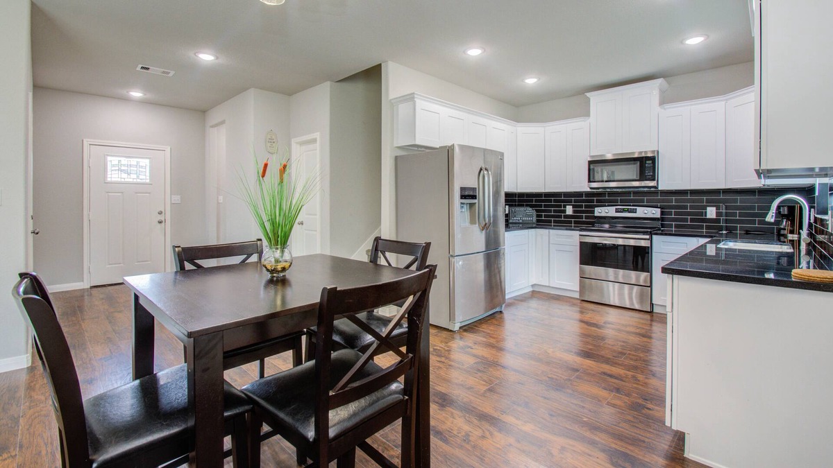 Texas City House | NEW! Welcoming Texas City Home ~ 6 Mi to Beach!