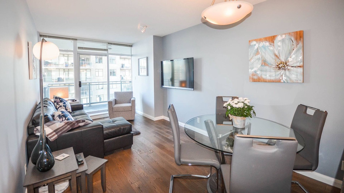 Downtown New Westminster Condo | New Westminster Sky Suite